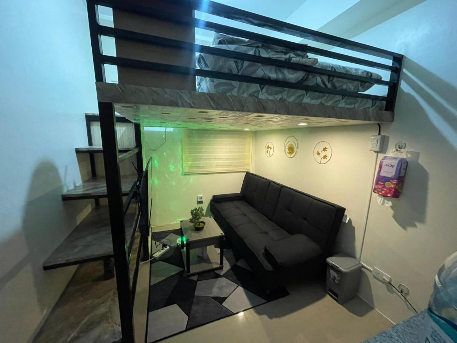 Urban Deca Tower Cubao Hotel San Juan (Metro Manila)